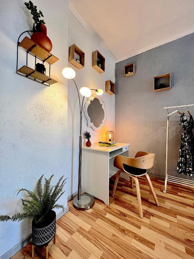 Elbling Apartment Mit Terrasse - Netflix - Parkplatz - Weinbergblick Meißen Exterior foto