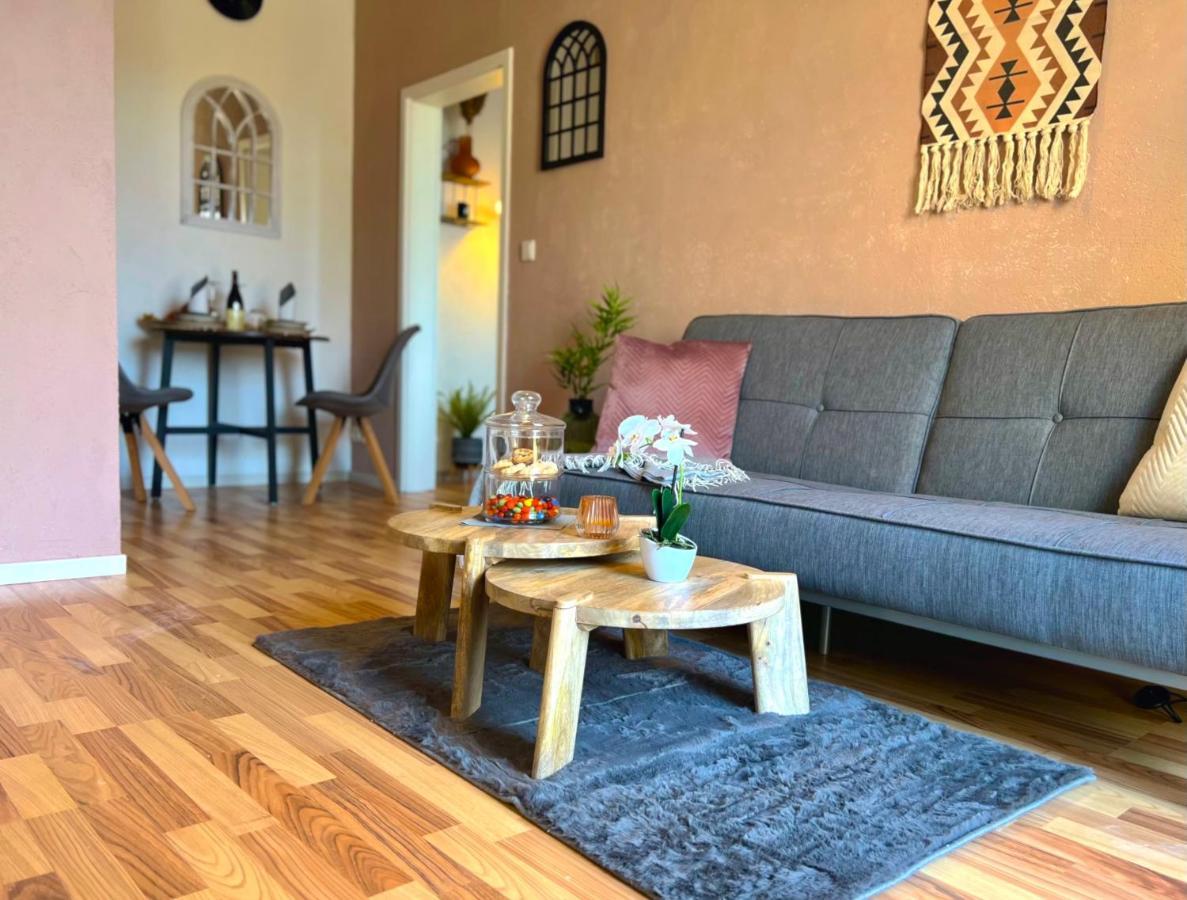 Elbling Apartment Mit Terrasse - Netflix - Parkplatz - Weinbergblick Meißen Exterior foto