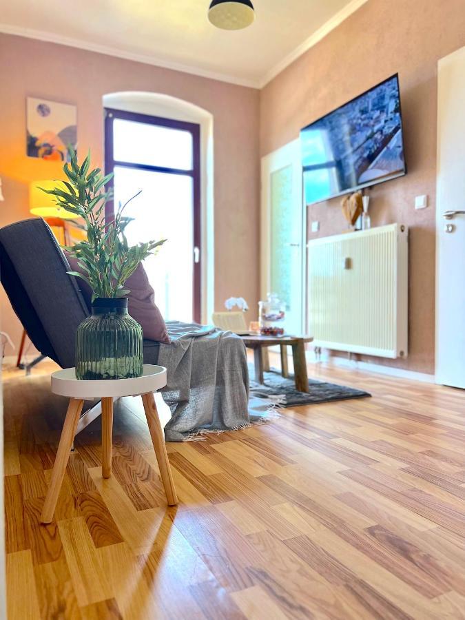 Elbling Apartment Mit Terrasse - Netflix - Parkplatz - Weinbergblick Meißen Exterior foto